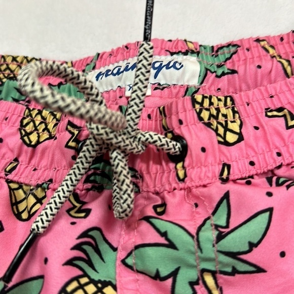 Maamgic Pink/Pineapple Swim Trunks w/Mesh Lining Size XXL - Picture 11 of 11